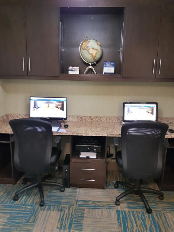 Best Western Plus Durham Hotel & Conference Centre Oshawa Bagian luar foto
