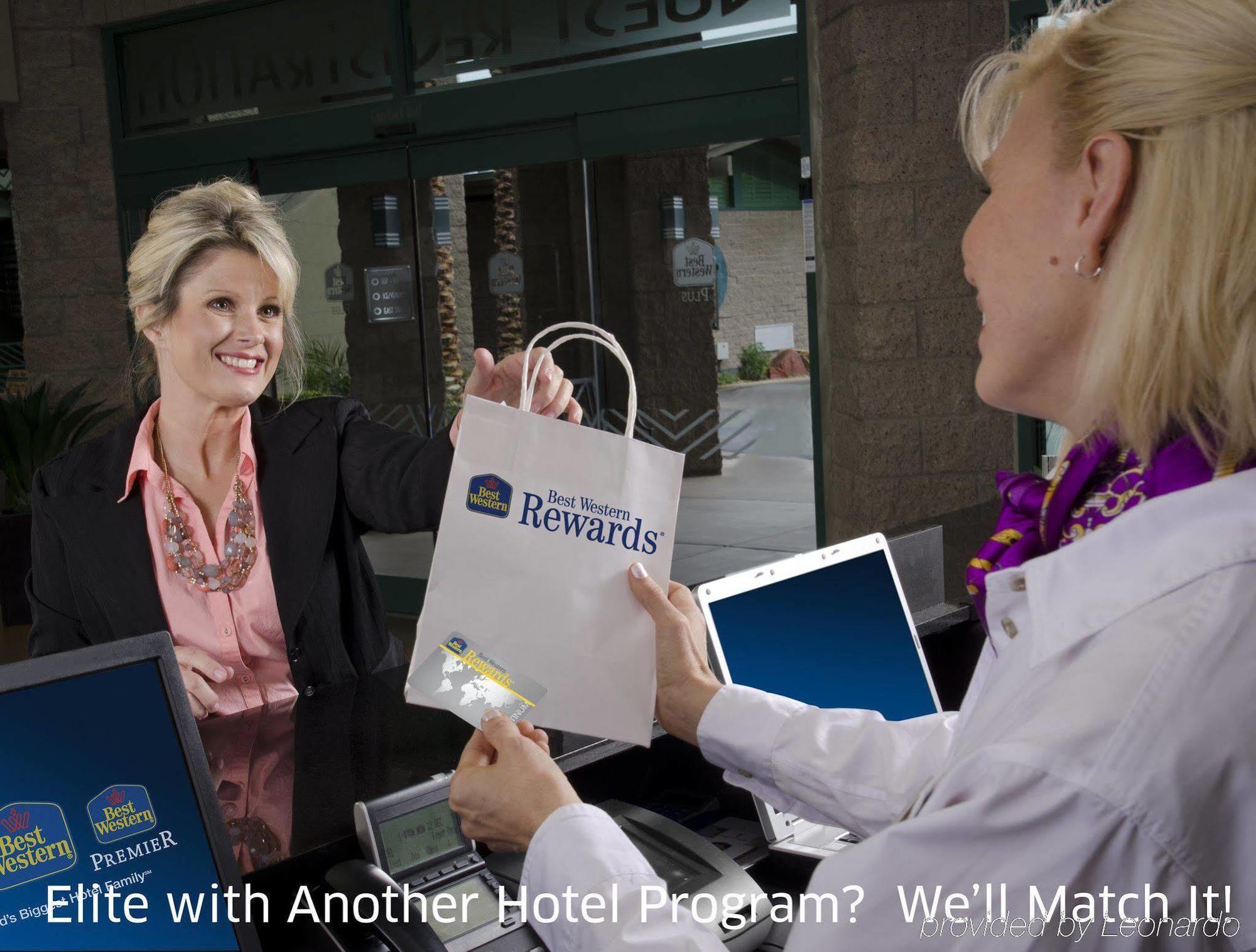 Best Western Plus Durham Hotel & Conference Centre Oshawa Bagian luar foto
